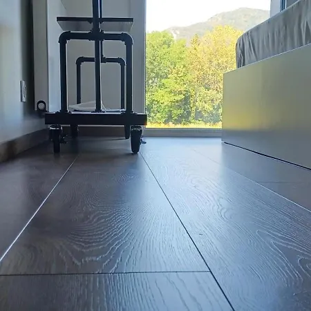 Au 237, Le Nyong-et-sanaga Epagny Metz-Tessy